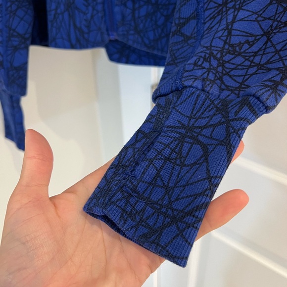 Lululemon SCUBA hoodie ( zip up ) - Picture 5 of 6